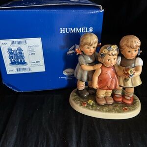 Bashful Serenade Hummel